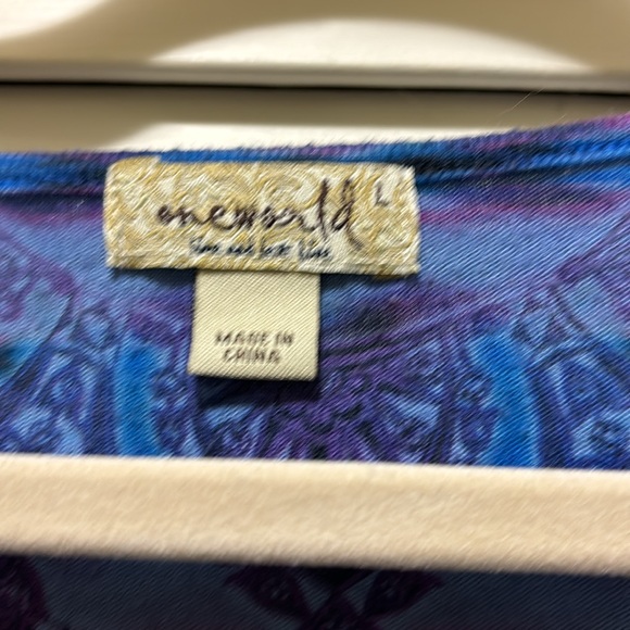 Ladies long sleeve, lightweight T-shirt .Size Large print on front & back. - Picture 3 of 4